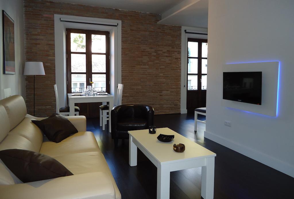 Apartamentos Turisticos Mauror Granada Szoba fotó